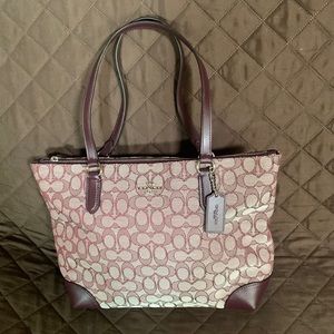 Purple Coach purse w/ zipper